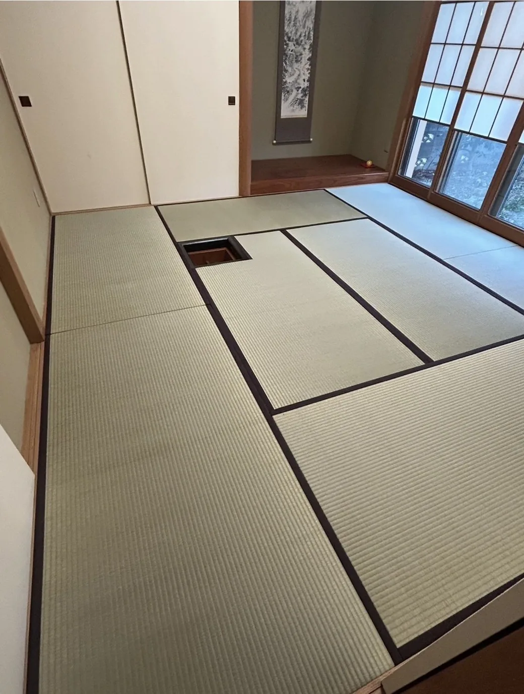 事例1 施工後：新しい畳表に張り替えられた和室の畳